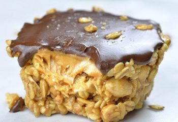 CHOCOLATE AND PB GRANOLA CUP