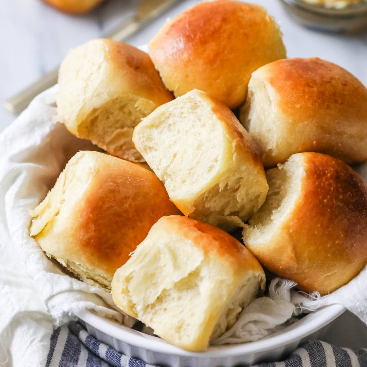 Sourdough-Dinner-Rolls-1-of-1